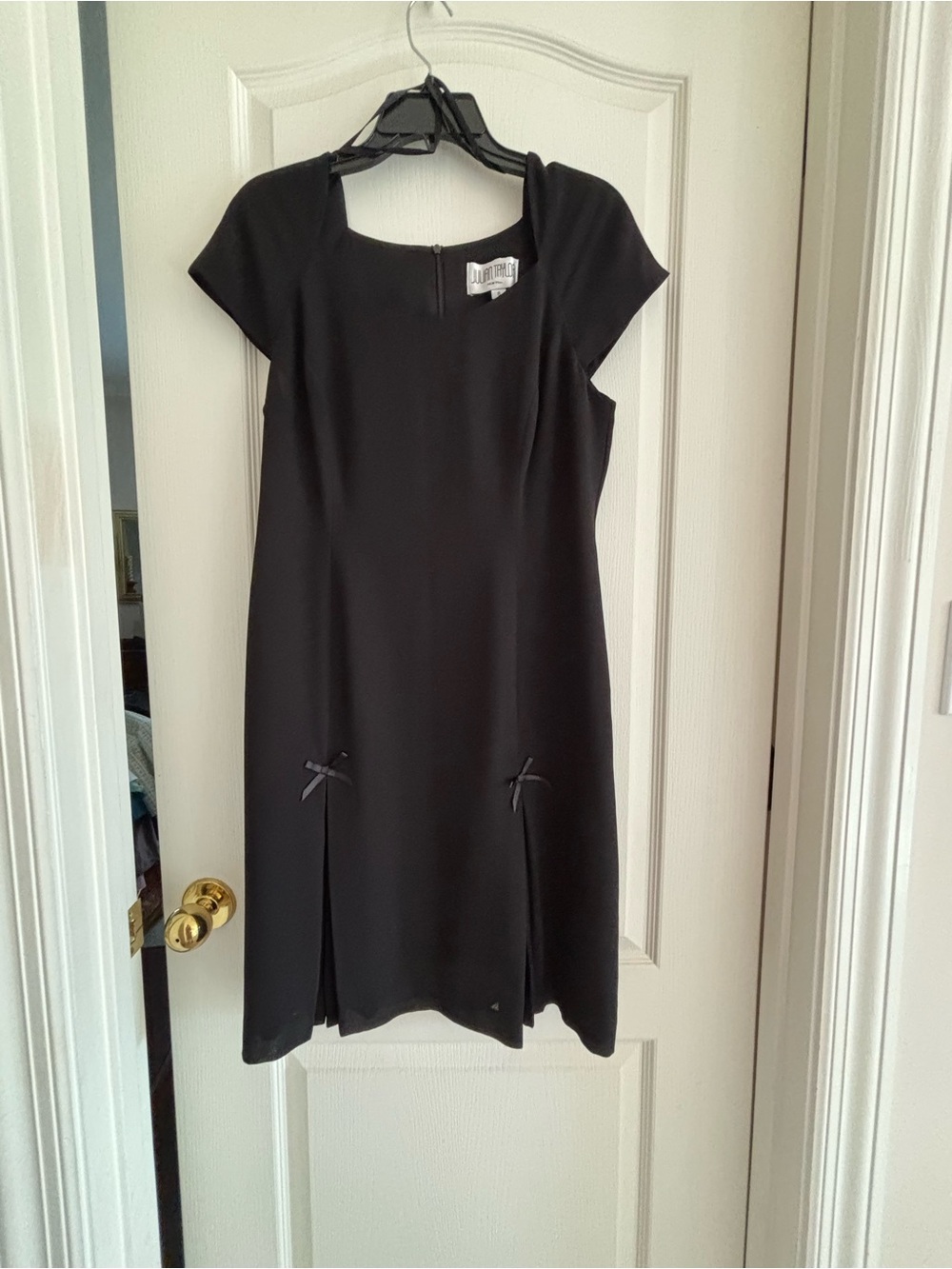 Julian Taylor Vintage sz 8 Black Cap Sleeve Pleated Bow Midi Dress LBD 90’s